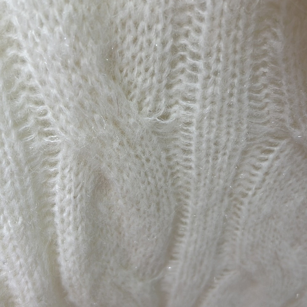 NEW Tularosa Cream Turtleneck Sweater - Picture 8 of 14